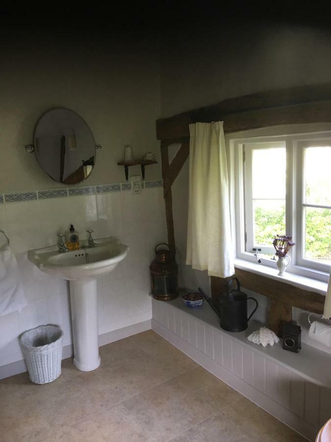 Stradbroke Bumble Cottage B&B المظهر الخارجي الصورة