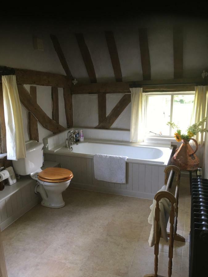 Stradbroke Bumble Cottage B&B المظهر الخارجي الصورة