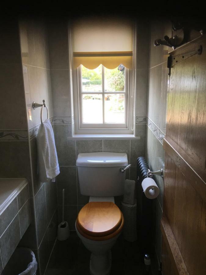Stradbroke Bumble Cottage B&B المظهر الخارجي الصورة